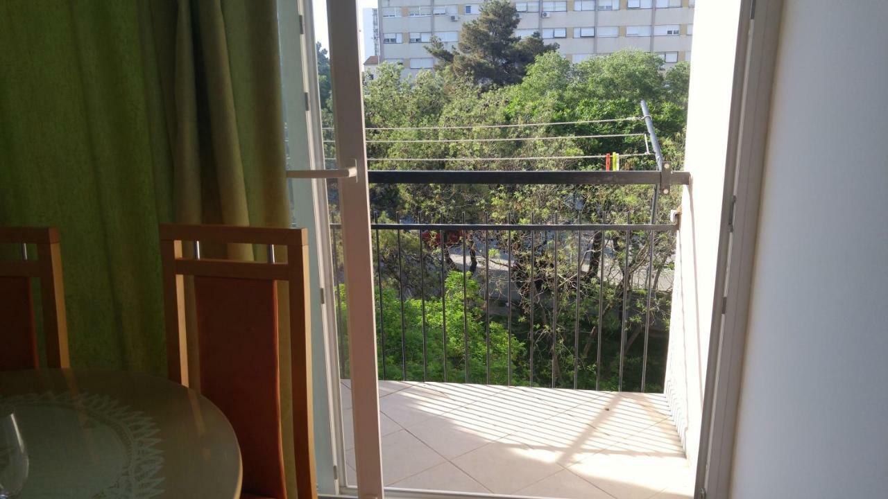 Two Bedroom Near And Center Apartament Split